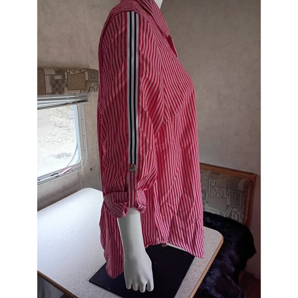 NWT Roommates Red Stripe Button Front Top 1X Roll Tab Sleeve Minimalist Office - Picture 4 of 11